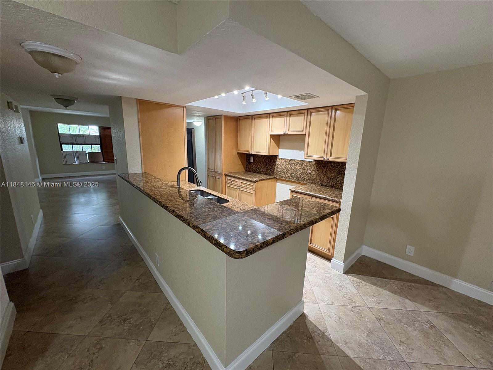 WELLEBY UNIT SIX - Residential