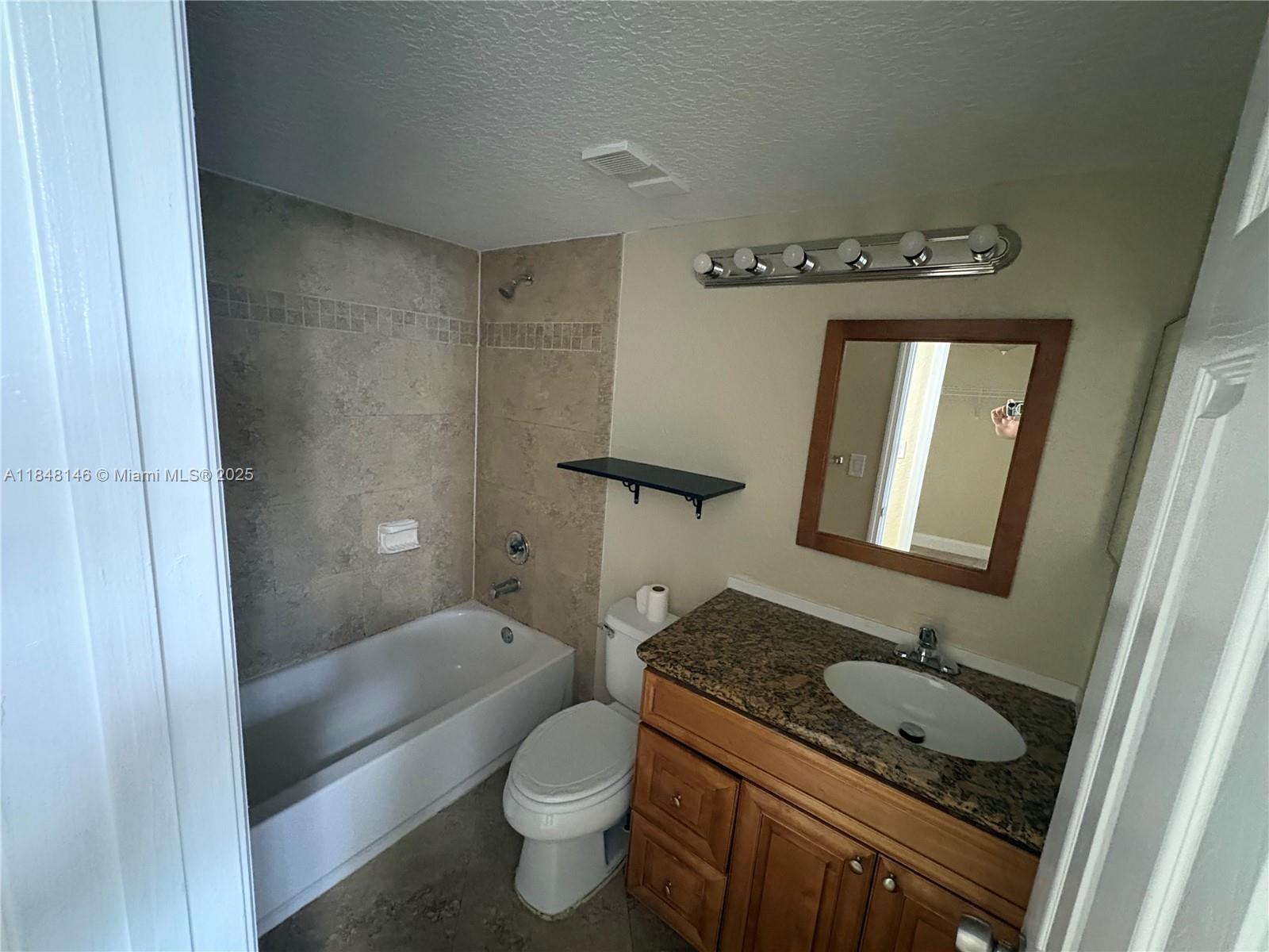 WELLEBY UNIT SIX - Residential