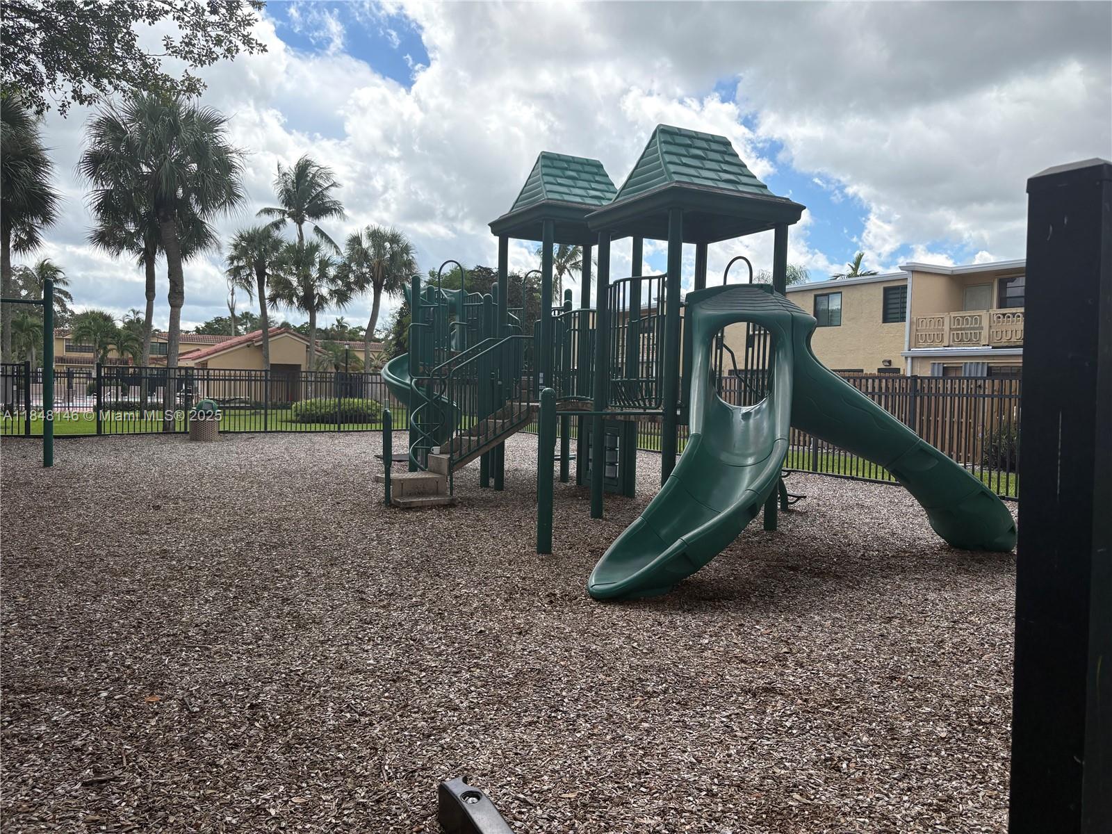 WELLEBY UNIT SIX - Residential