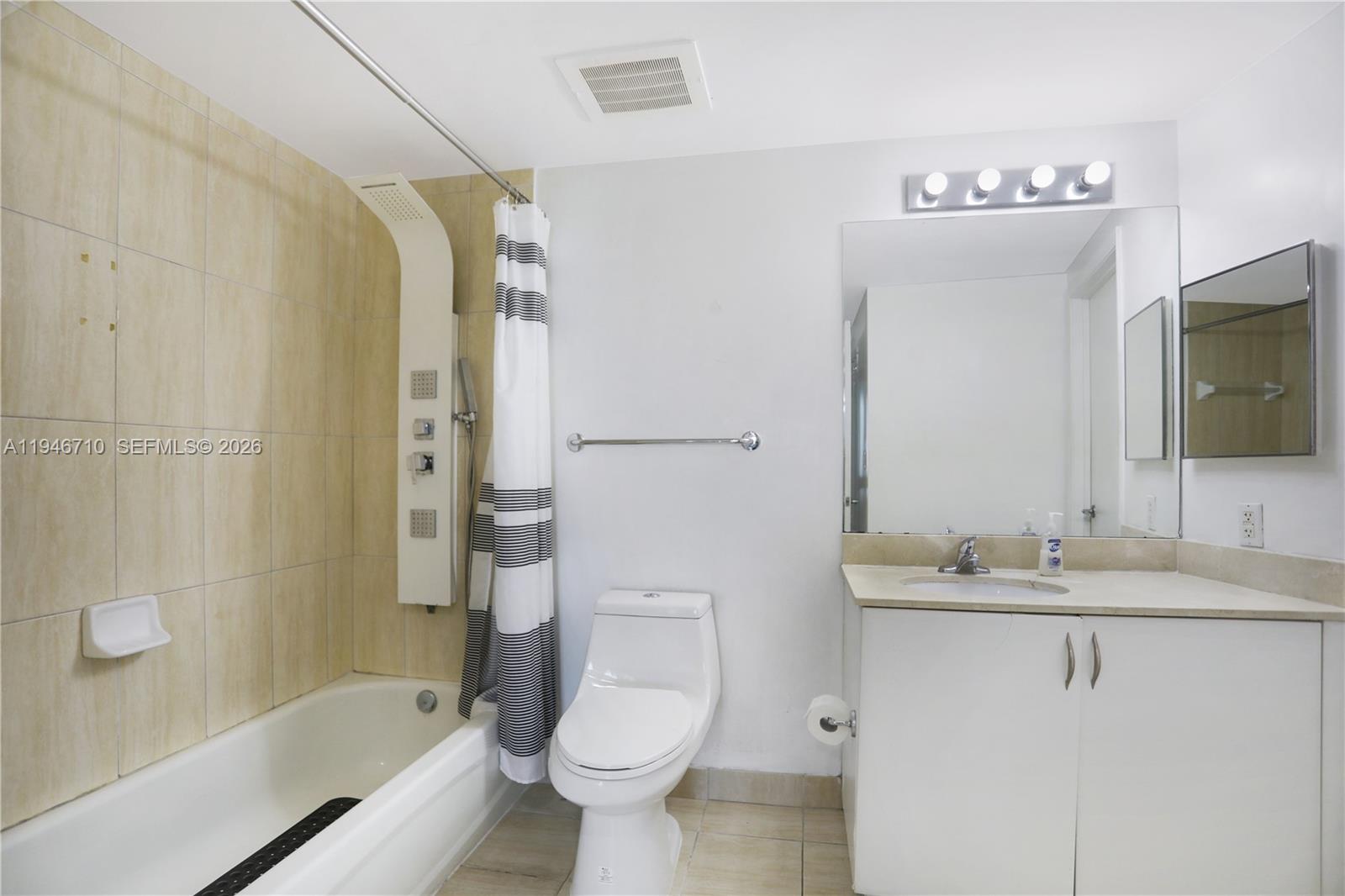 OPERA TOWER CONDO - Residential