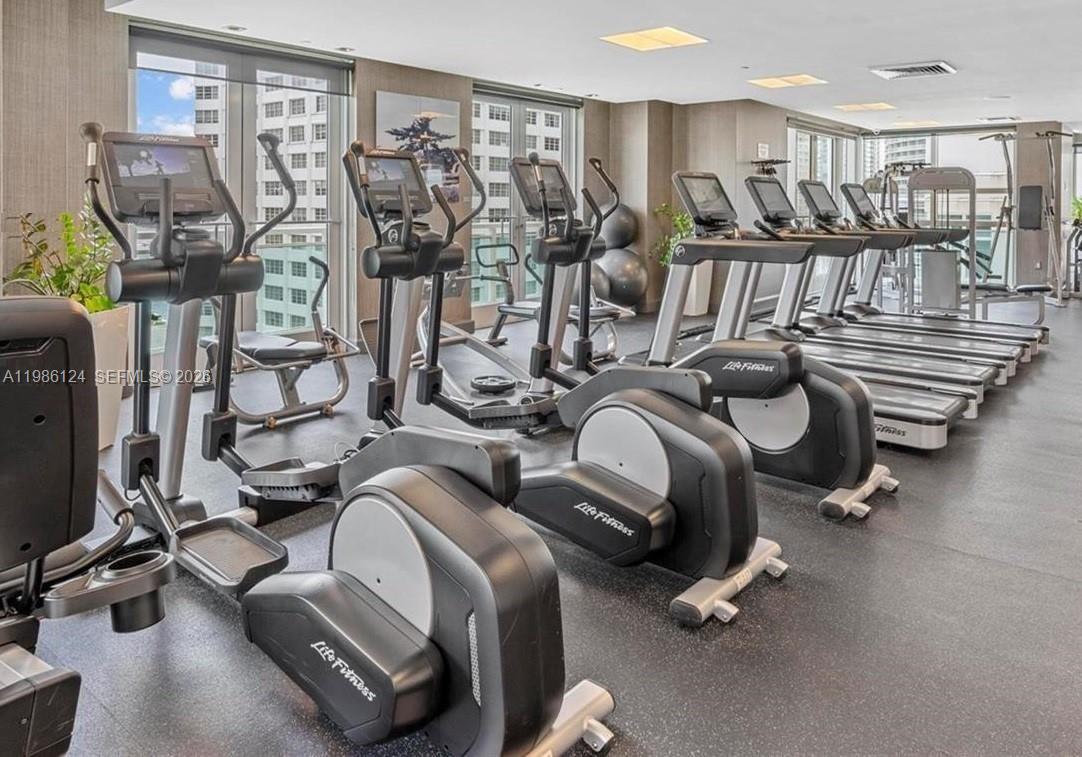 THE PLAZA 851 BRICKELL CO - Residential Lease