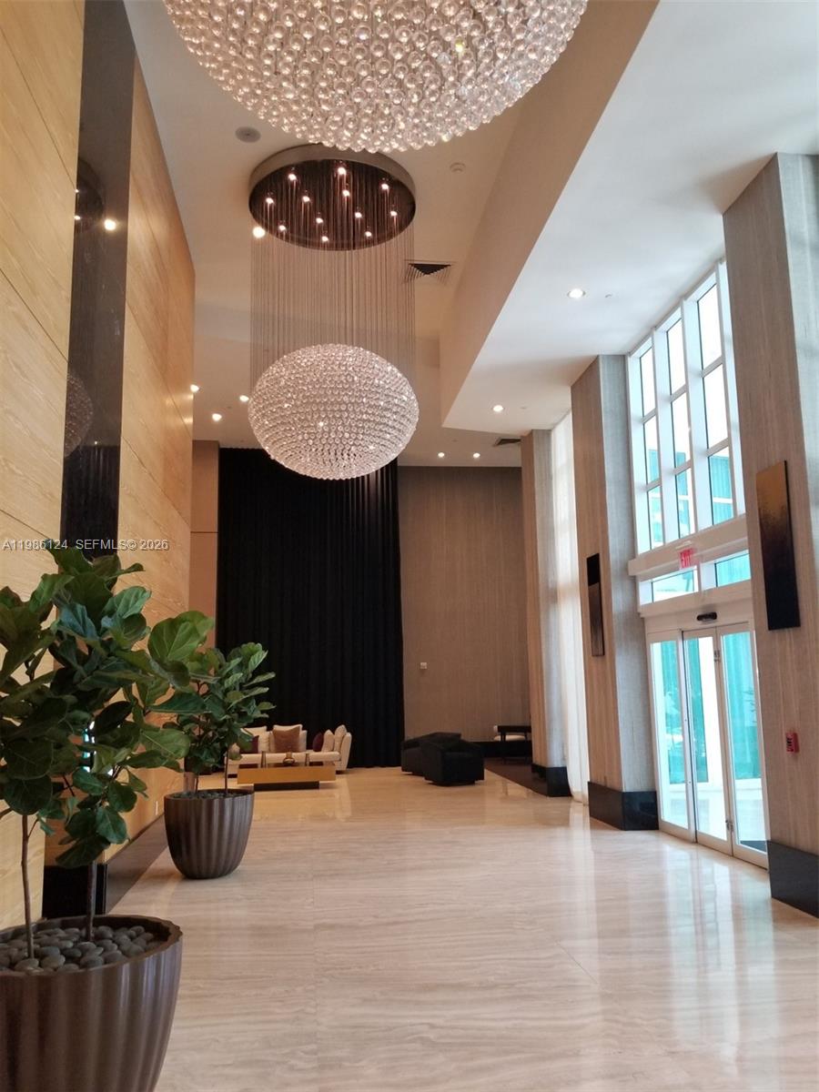 THE PLAZA 851 BRICKELL CO - Residential Lease