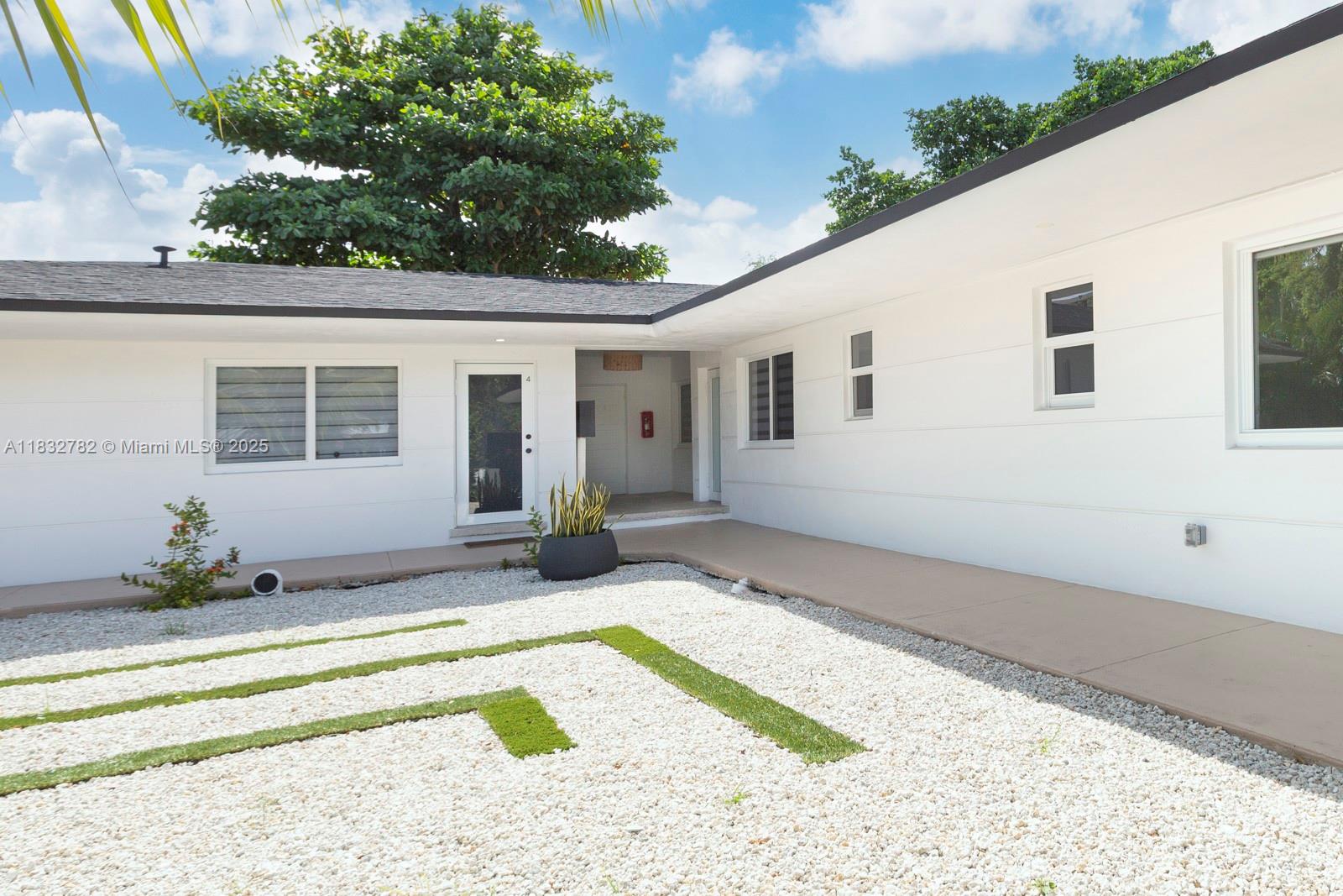 7800 NE 10th Ct 5