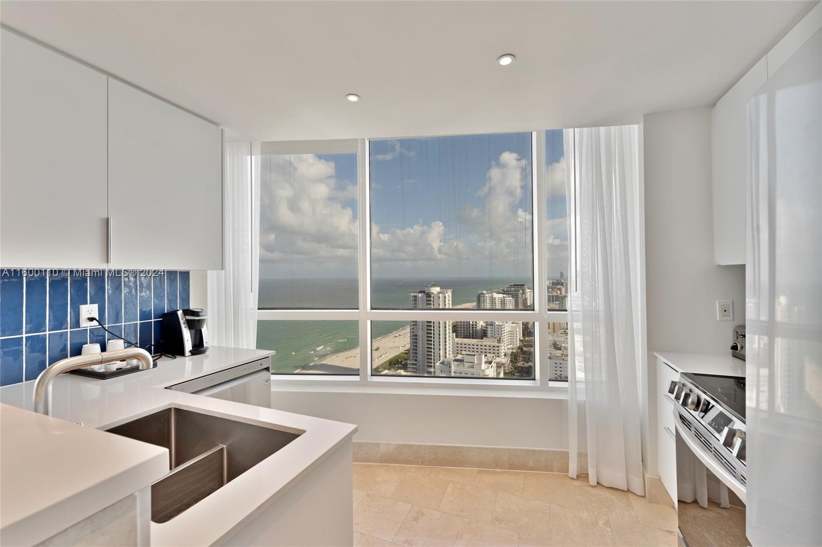 FONTAINEBLEAU II CONDO - Residential
