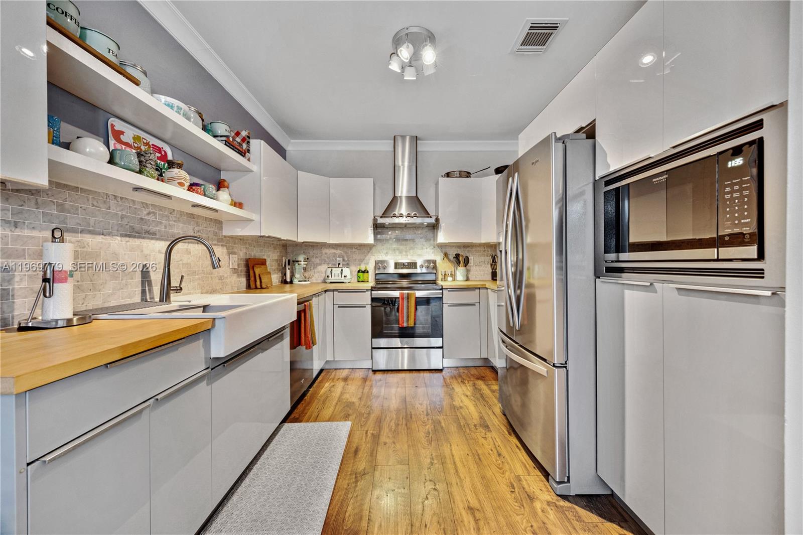 WEST LAKE VILLAGE PLAT - Residential