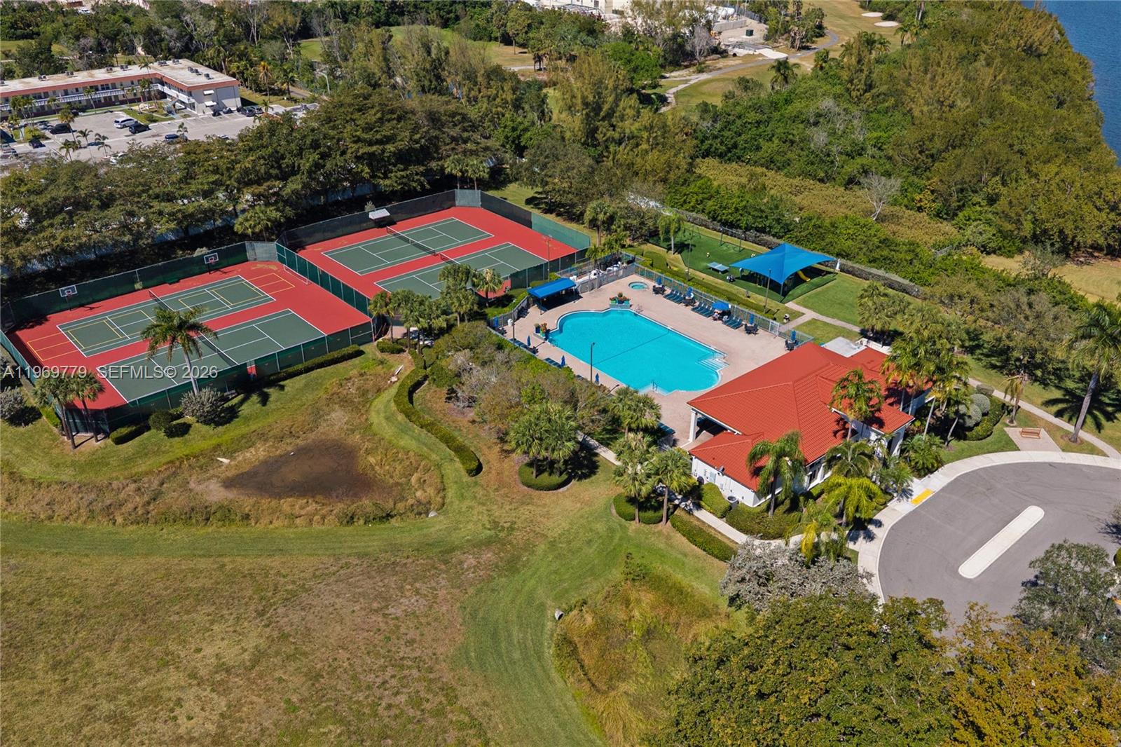 WEST LAKE VILLAGE PLAT - Residential