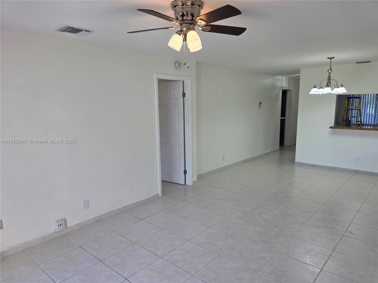 VILLAS OF BONAVENTURE AT - Residential Lease