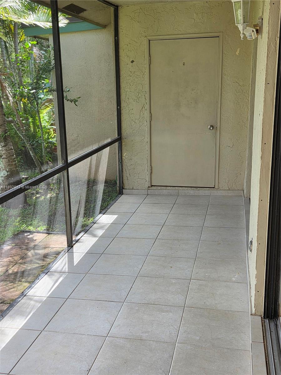 VILLAS OF BONAVENTURE AT - Residential Lease