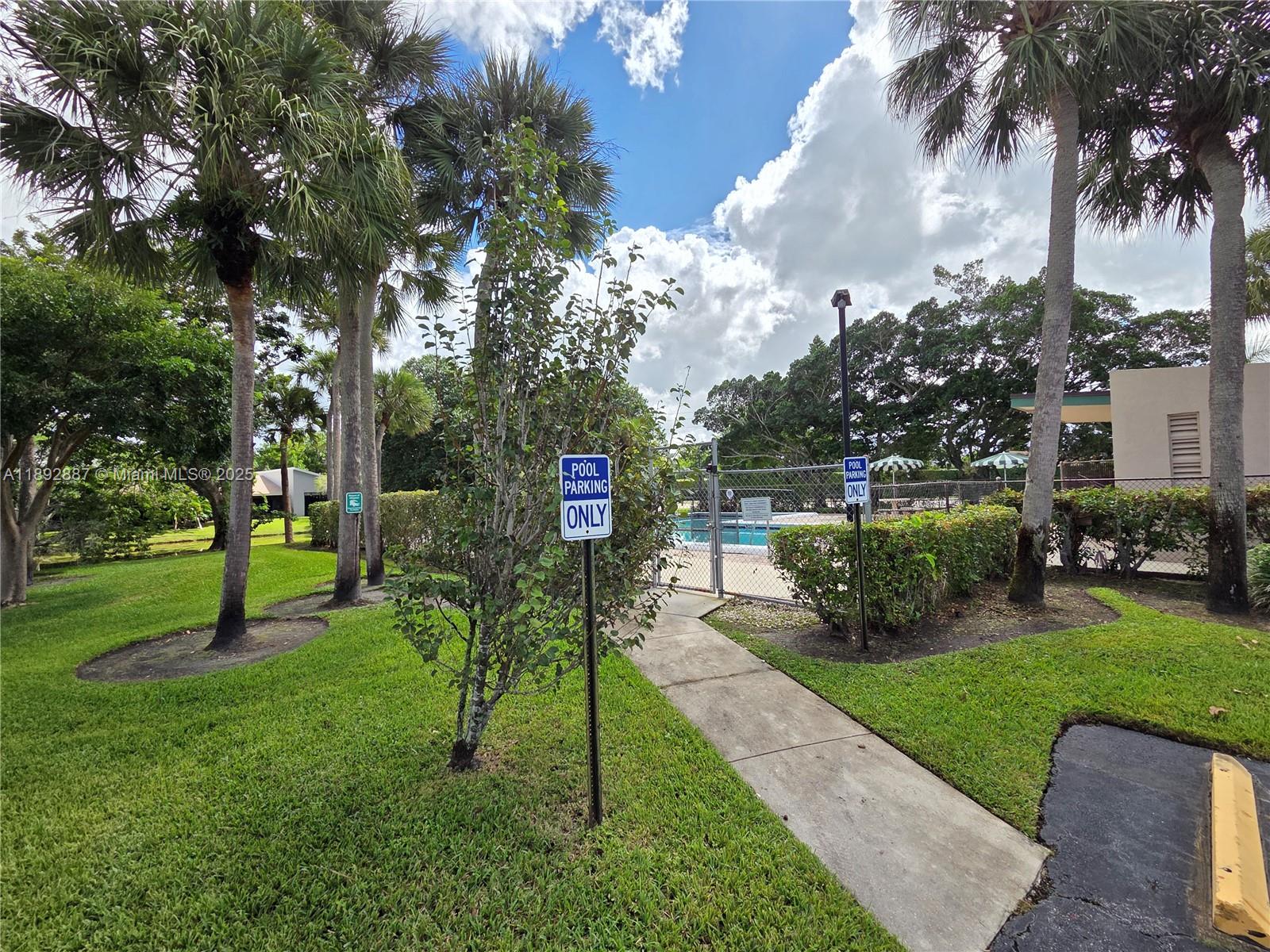 VILLAS OF BONAVENTURE AT - Residential Lease