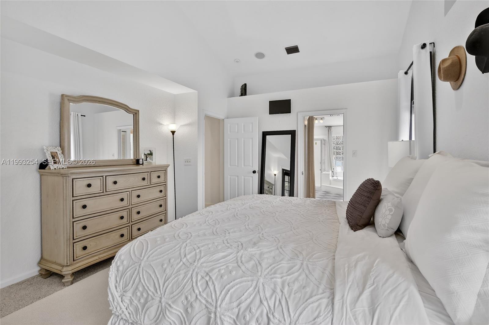 ¤JACARANDA PARCEL 108 - Residential