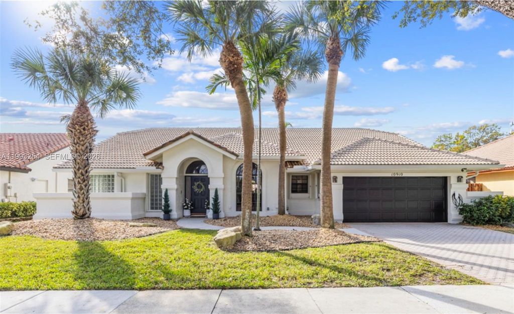 Photo of 10910 NW 18th Ct, Plantation, FL 33322 (MLS # A11993254)