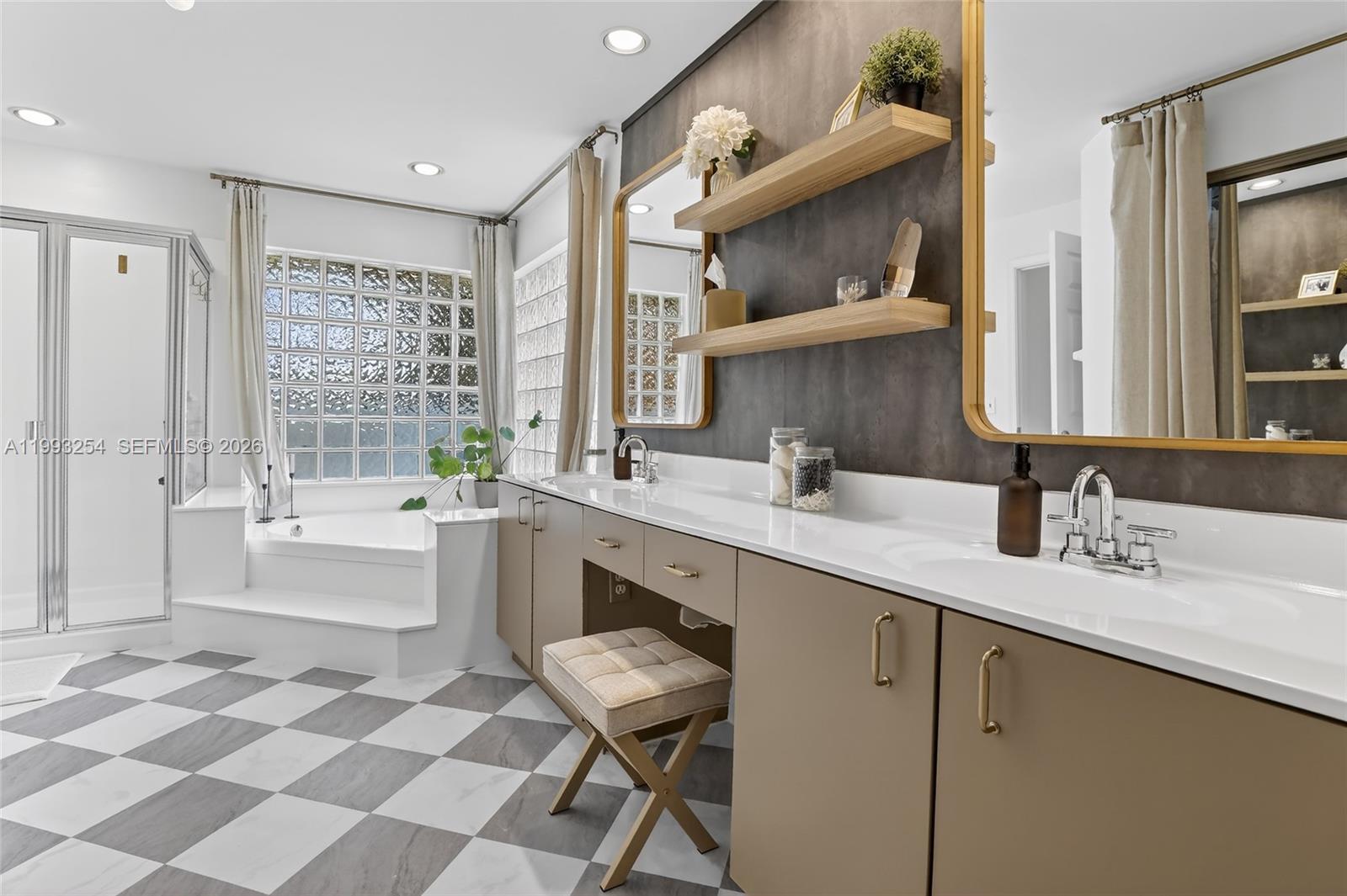 ¤JACARANDA PARCEL 108 - Residential