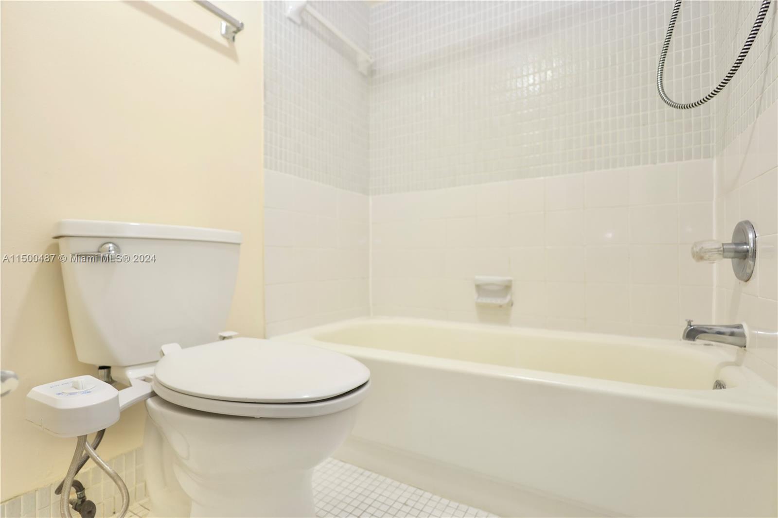 INVERRARY COUNTRY CLUB - Residential