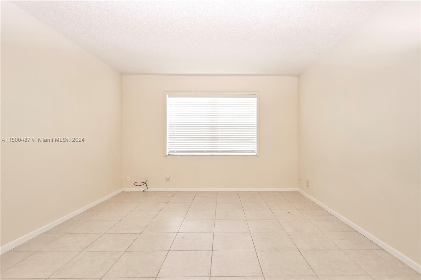 INVERRARY COUNTRY CLUB - Residential