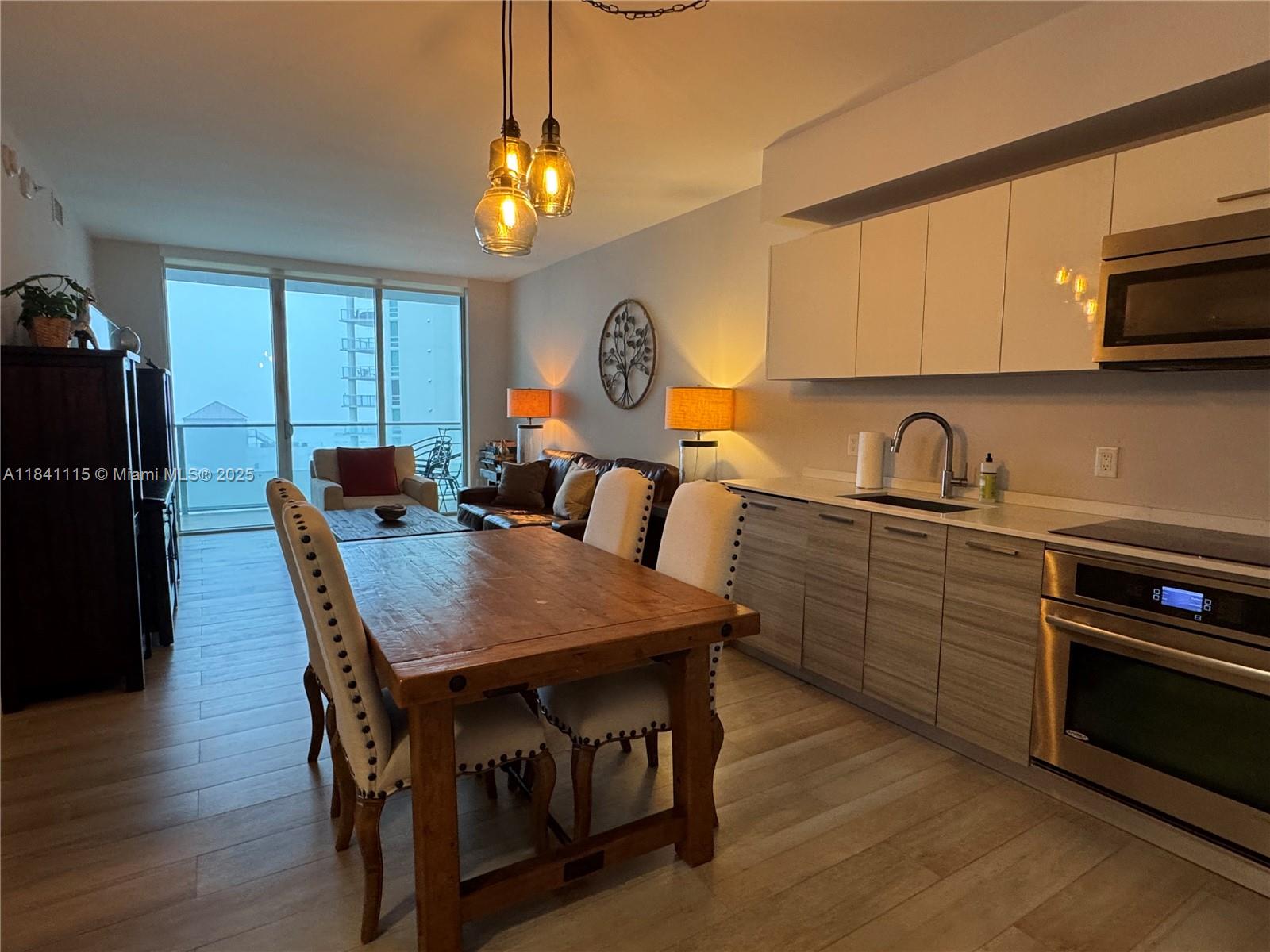 BRICKELLHOUSE CONDO - Residential