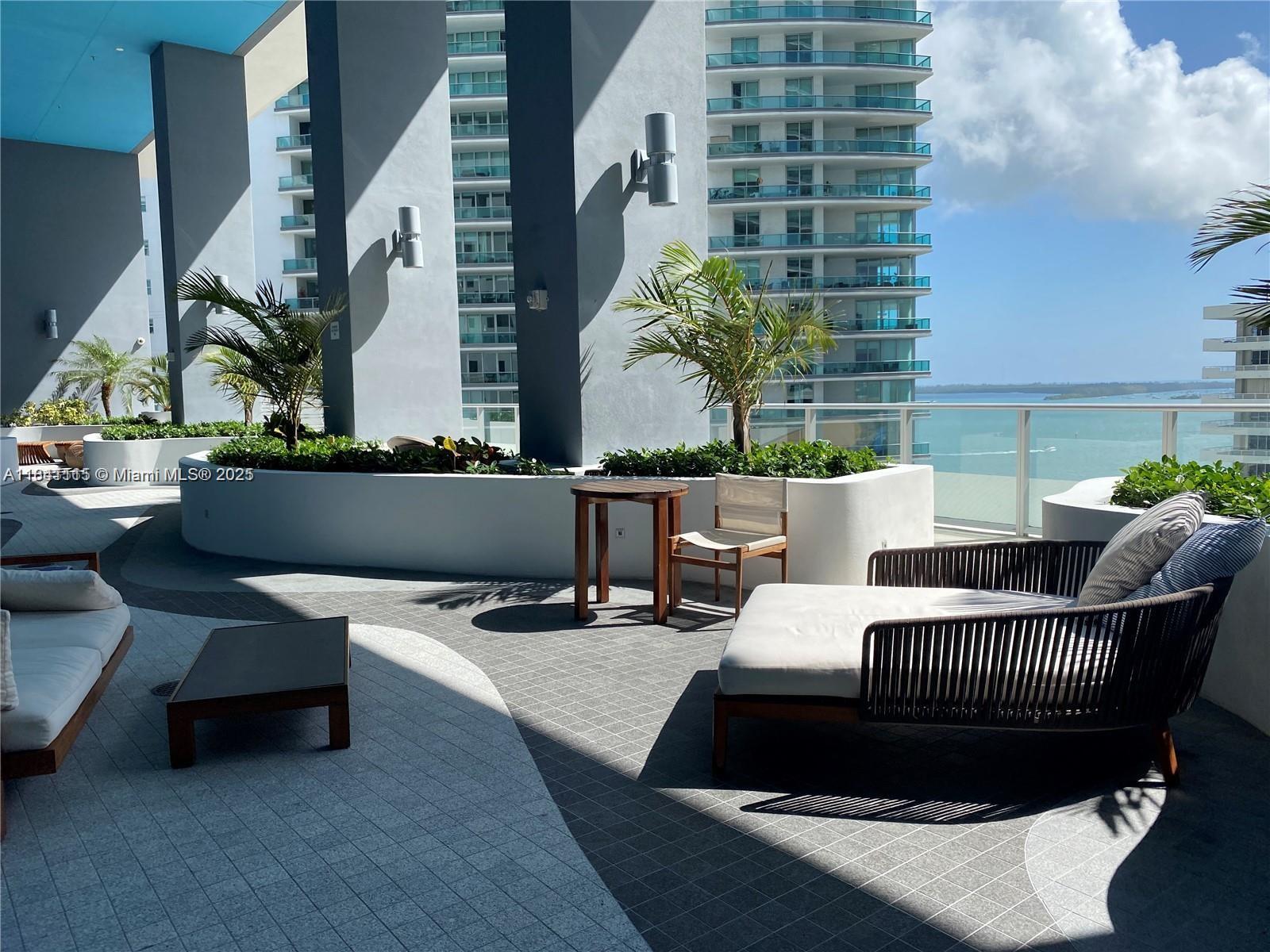 BRICKELLHOUSE CONDO - Residential