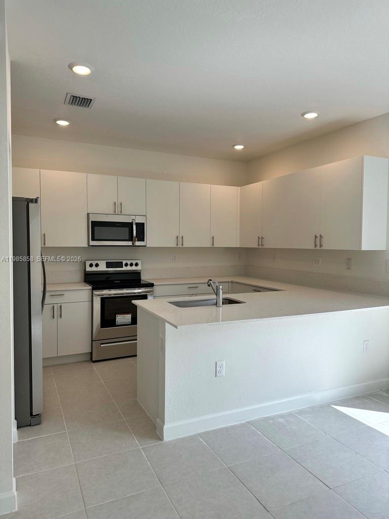 PINE ISLE - Residential Lease