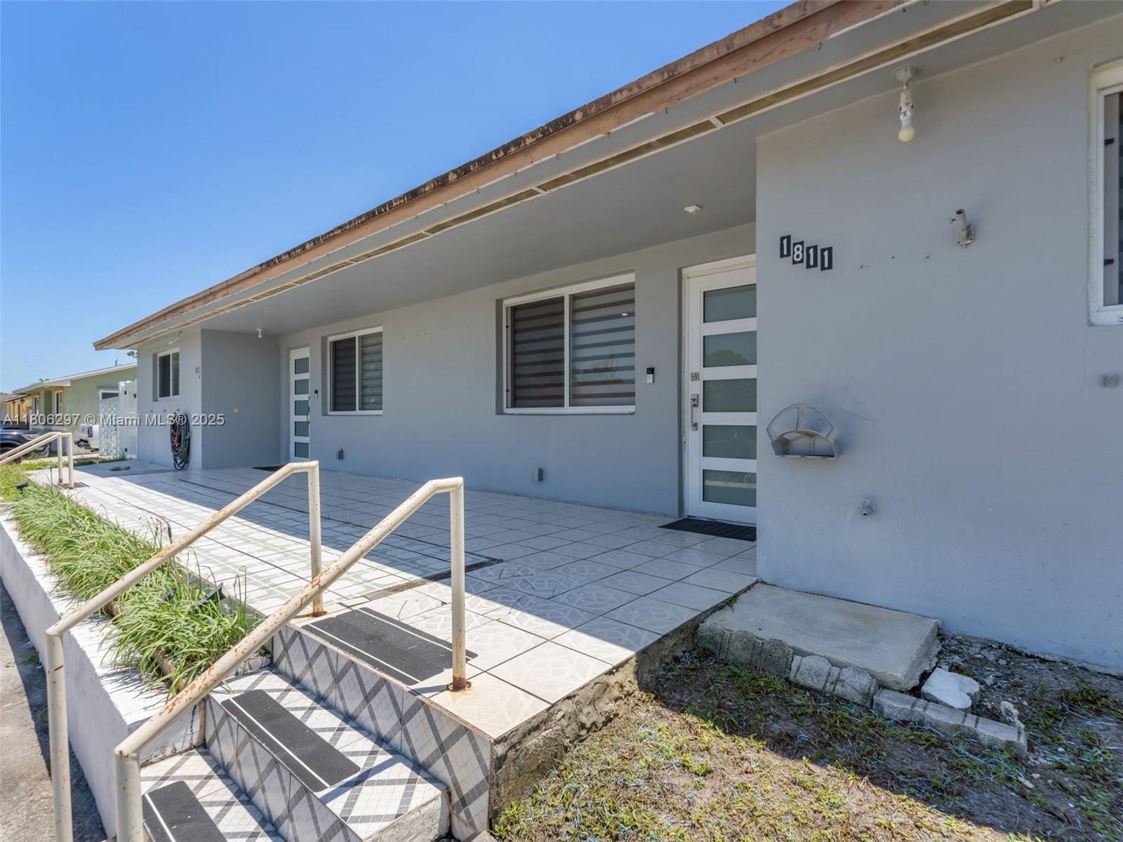 EVERGLADES SUGAR & LAND C - Residential Lease