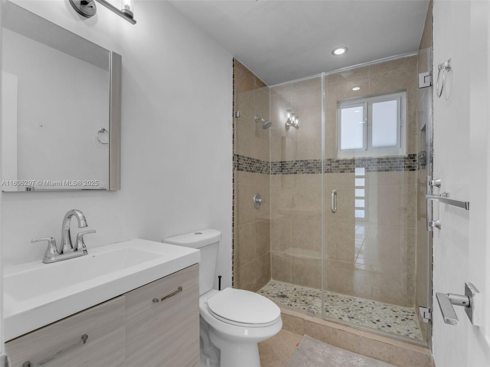 EVERGLADES SUGAR & LAND C - Residential Lease
