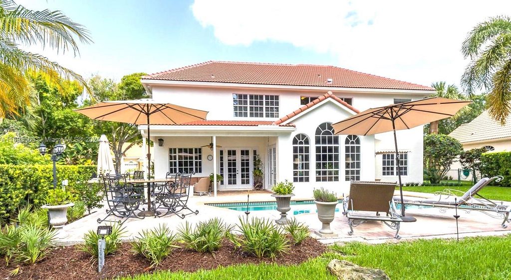 Photo of 131 Satinwood Ln, Palm Beach Gardens, FL 33410 (MLS # A11698563)