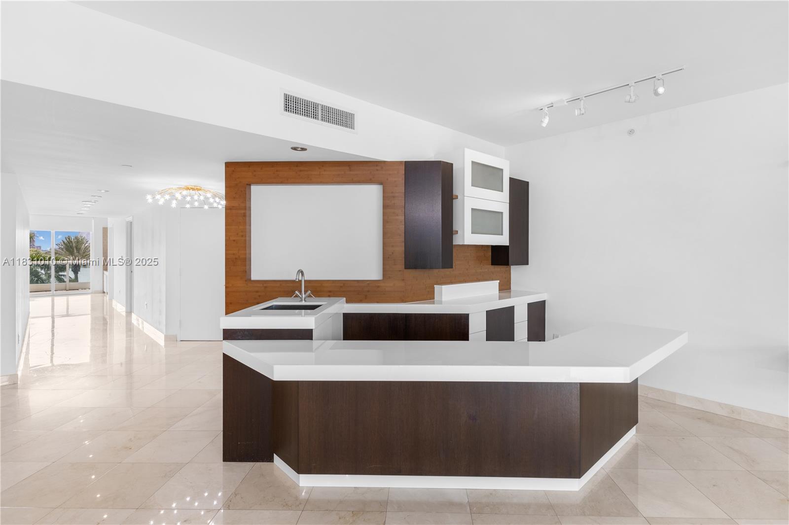 20155 NE 38th Ct 603