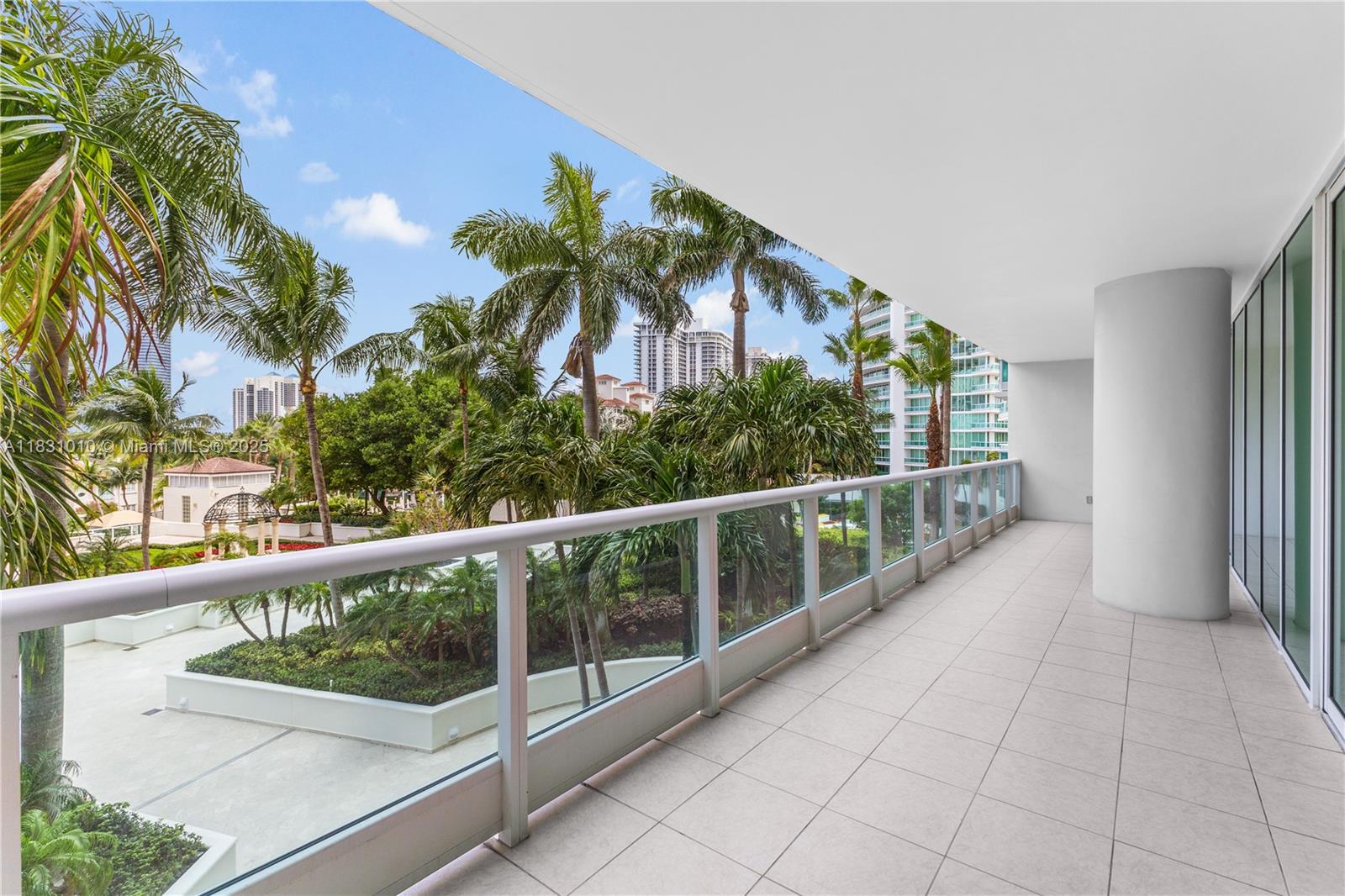 TOWERS OF PORTO VITA-NORT - Residential