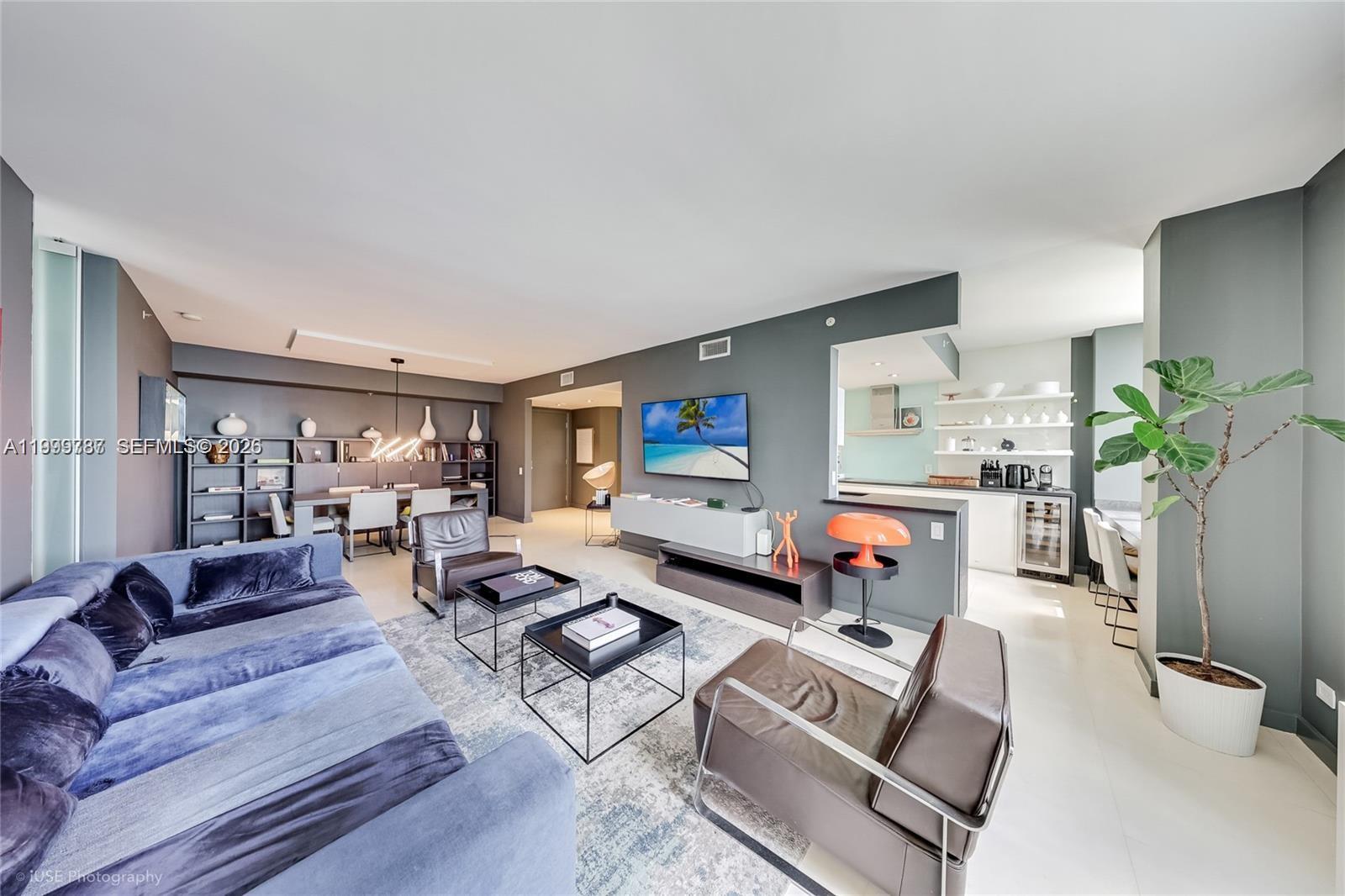 COURVOISIER COURTS CONDO - Residential