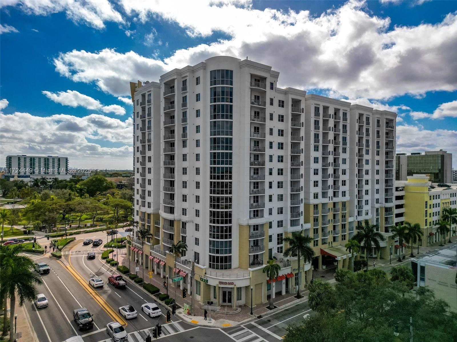 RADIUS CONDO - Residential