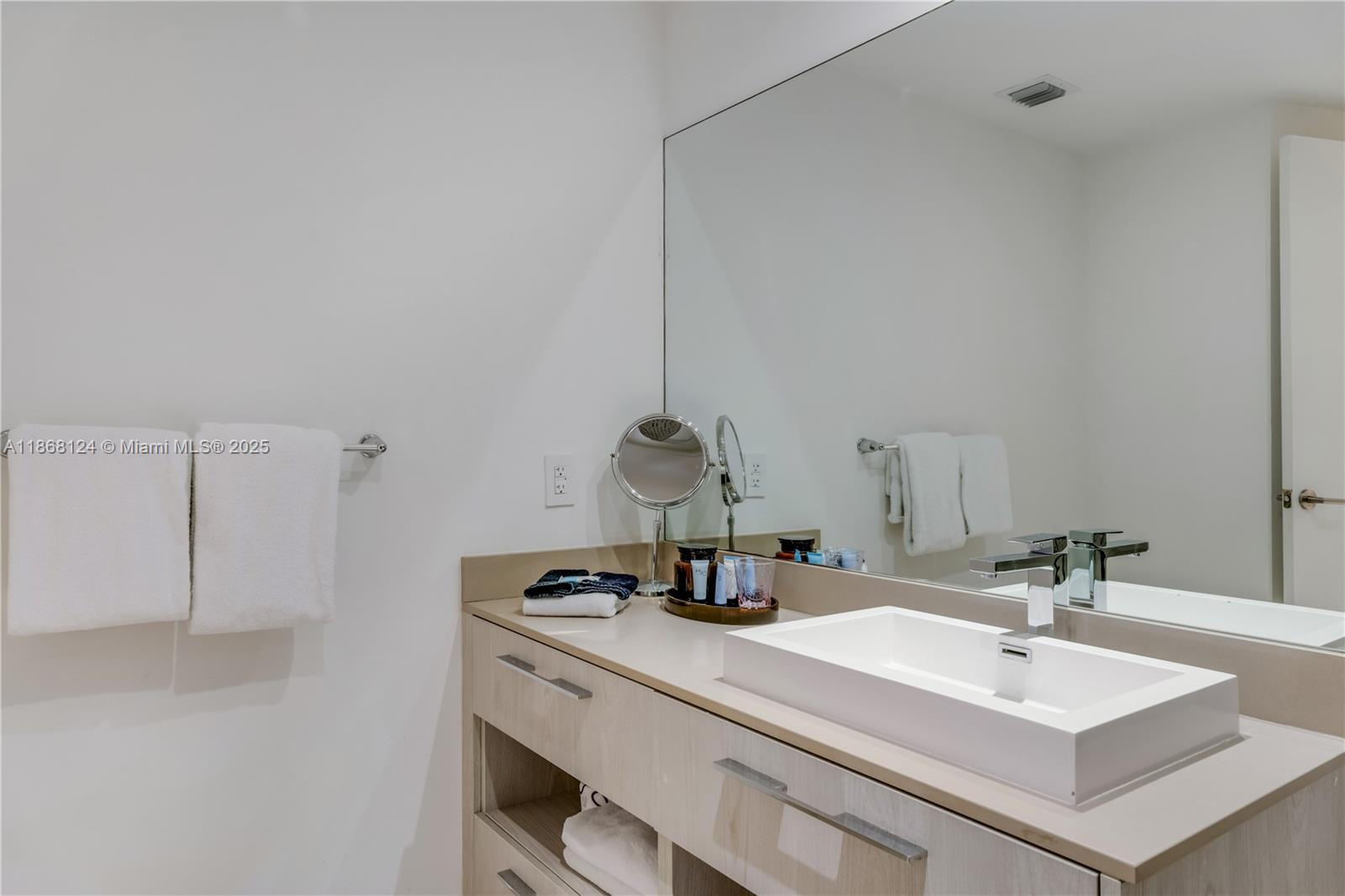 4111 SOUTH OCEAN DRIVE CO - Residential Lease