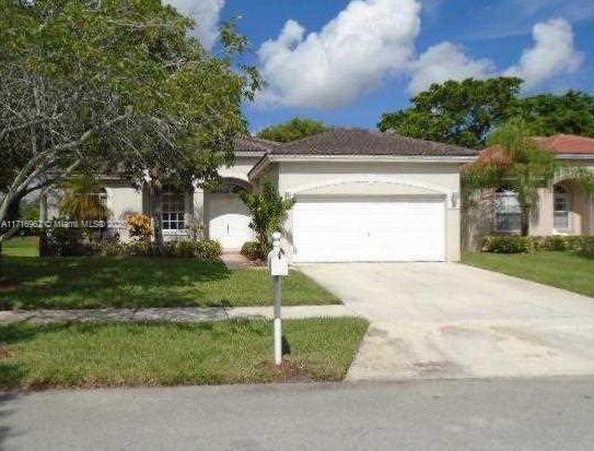 Rental Property at 540 Se 23rd Ln, Homestead, Miami-Dade County, Florida - Bedrooms: 3 
Bathrooms: 2  - $2,900 MO.