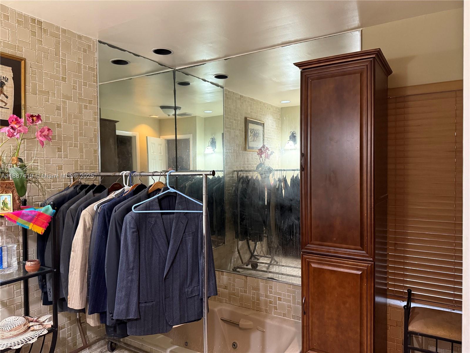 CORAL WAY ESTATES - Residential