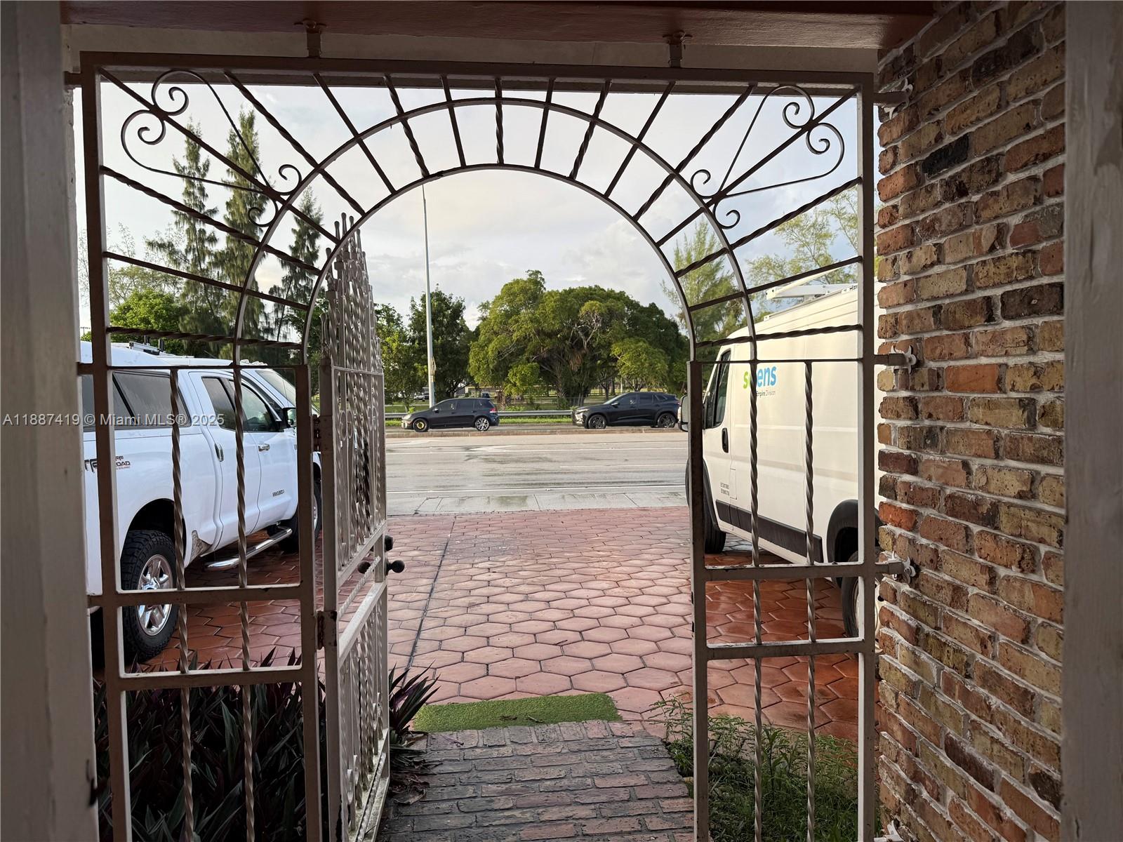 CORAL WAY ESTATES - Residential