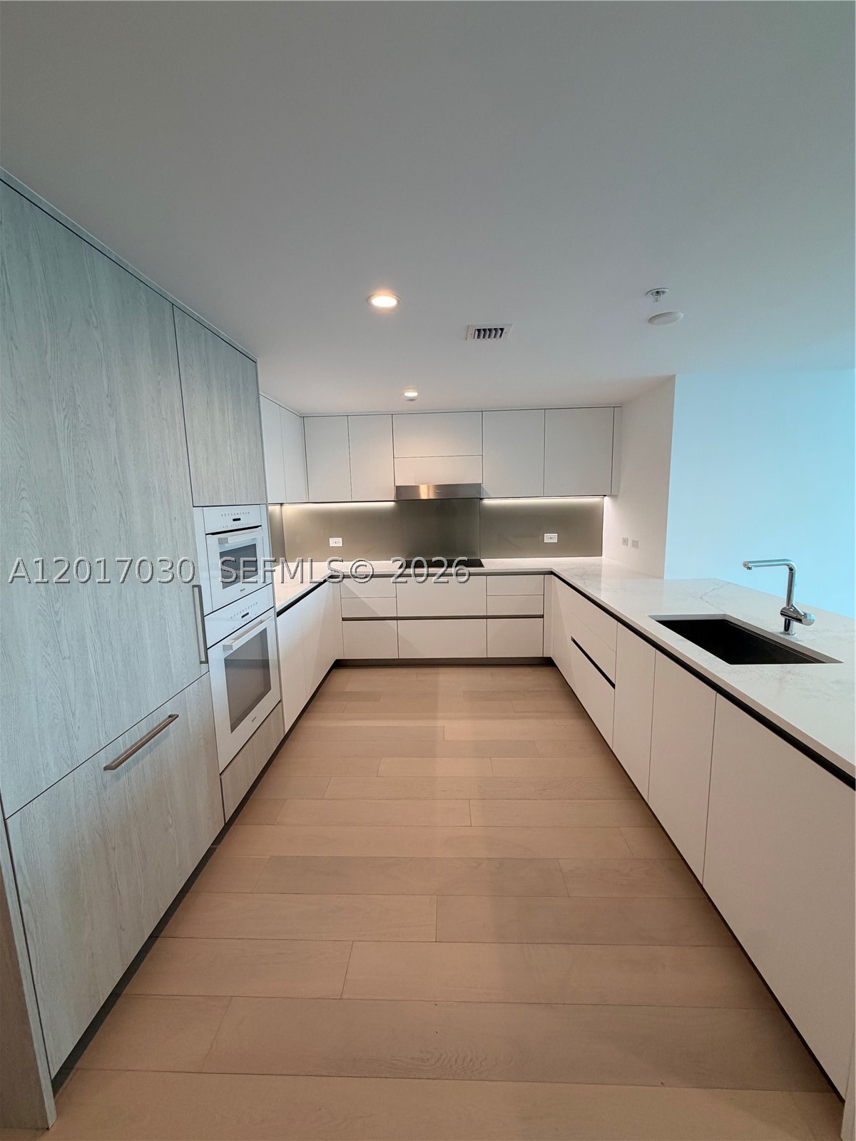 9221 E Bay Harbor Dr 309