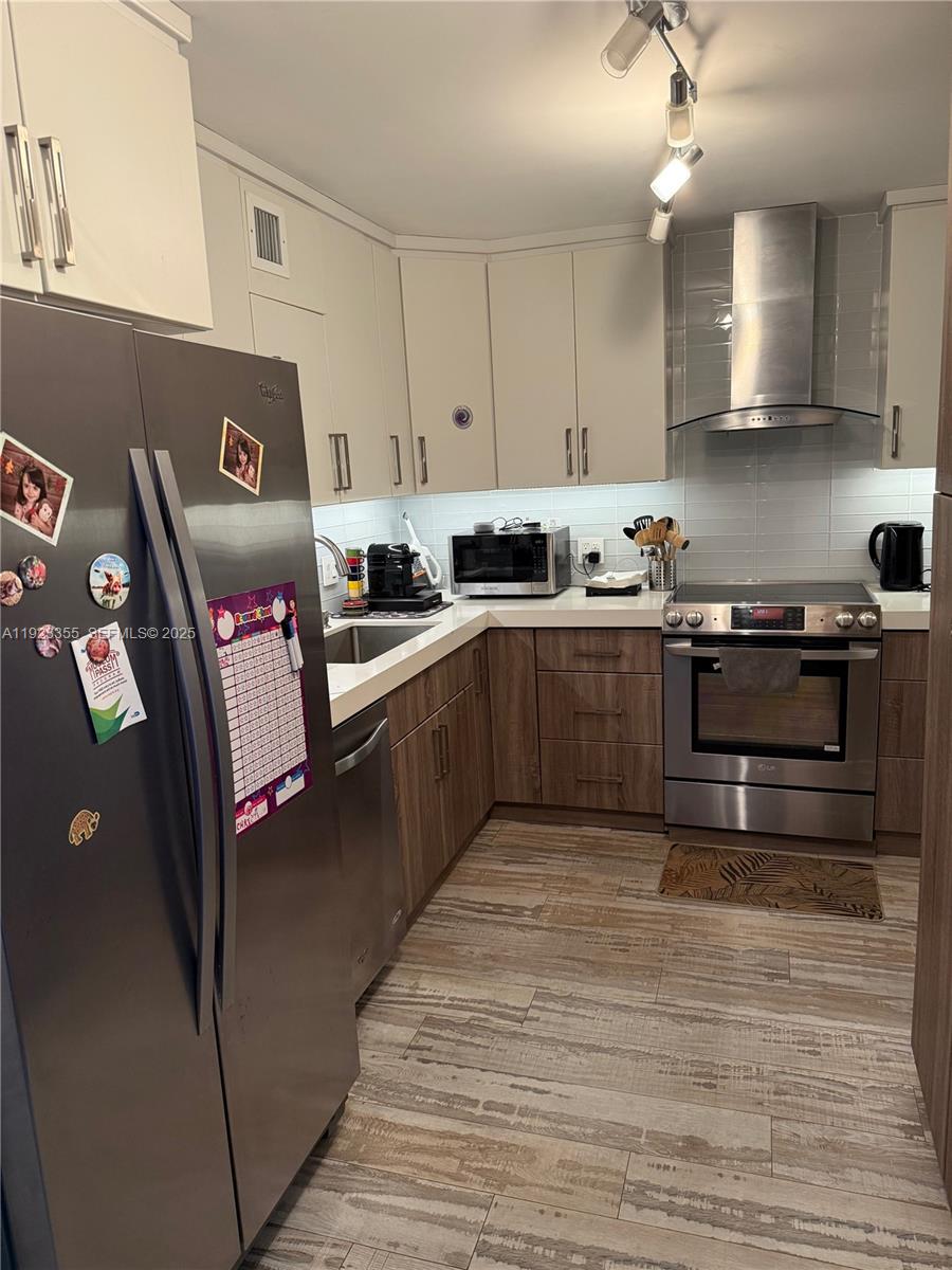 ROYAL EMBASSY CONDO - Residential