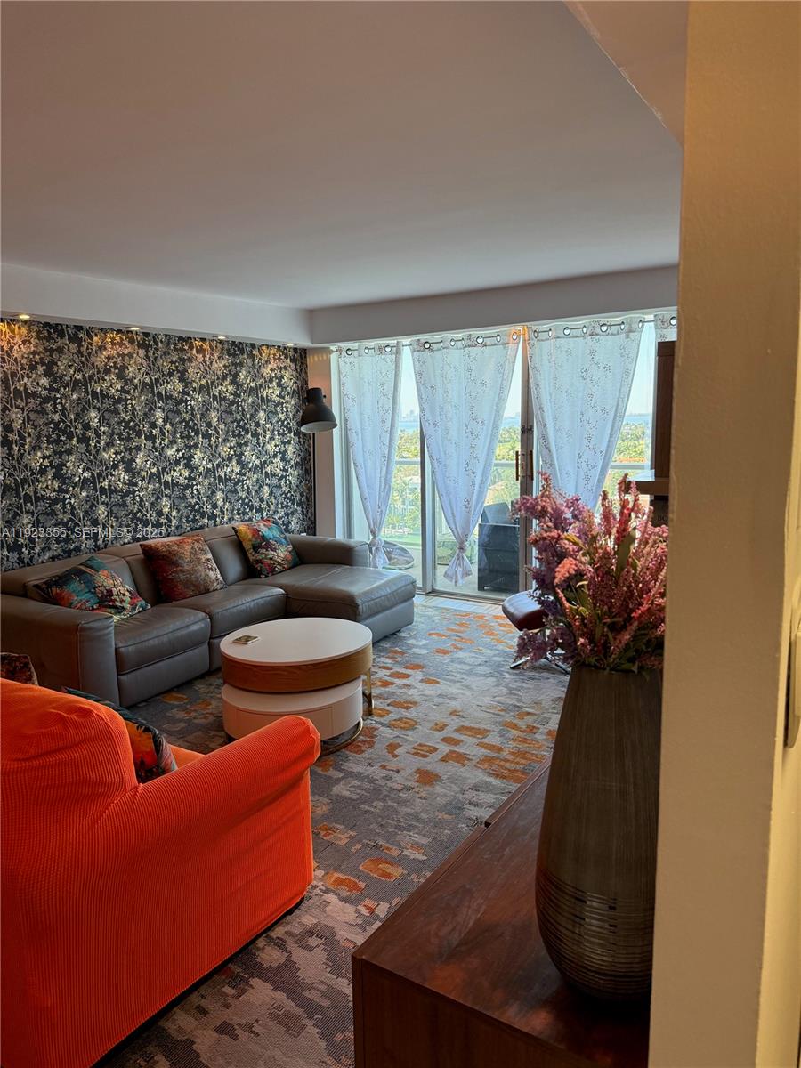 ROYAL EMBASSY CONDO - Residential