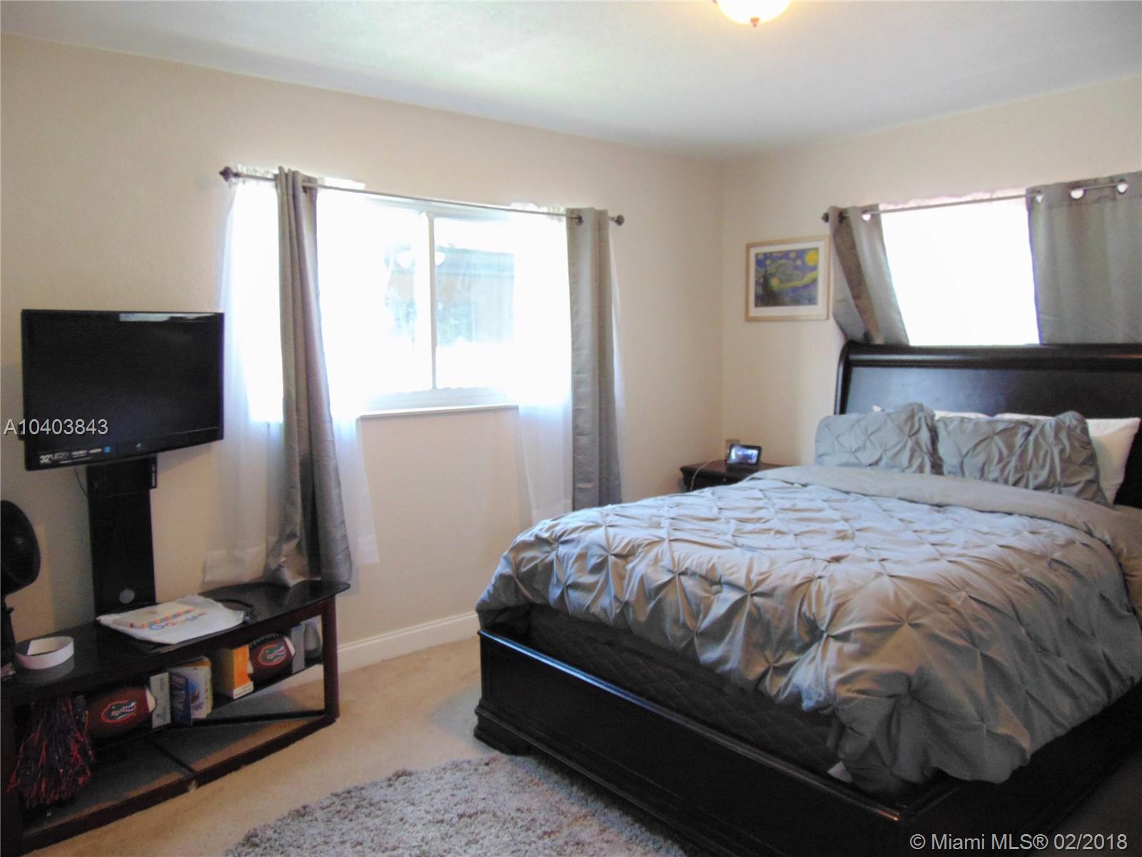 SOUTH HOLLYWOOD AMD PLAT - Residential