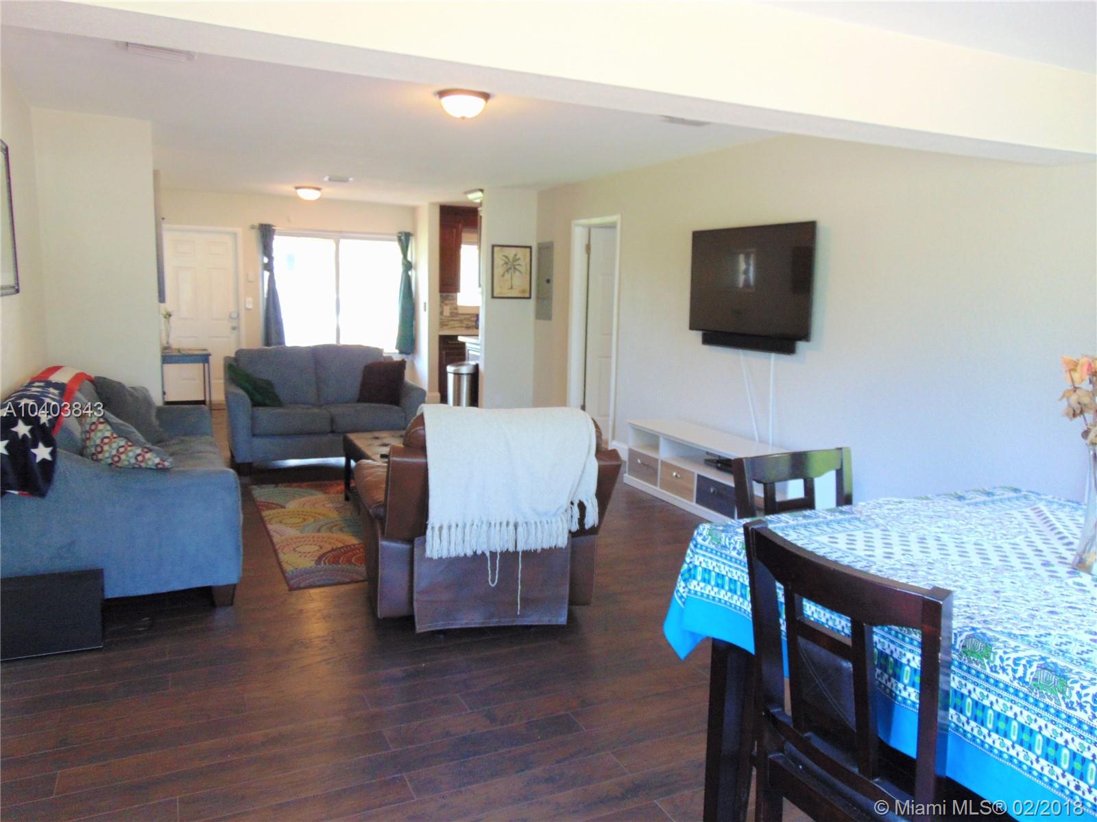 SOUTH HOLLYWOOD AMD PLAT - Residential