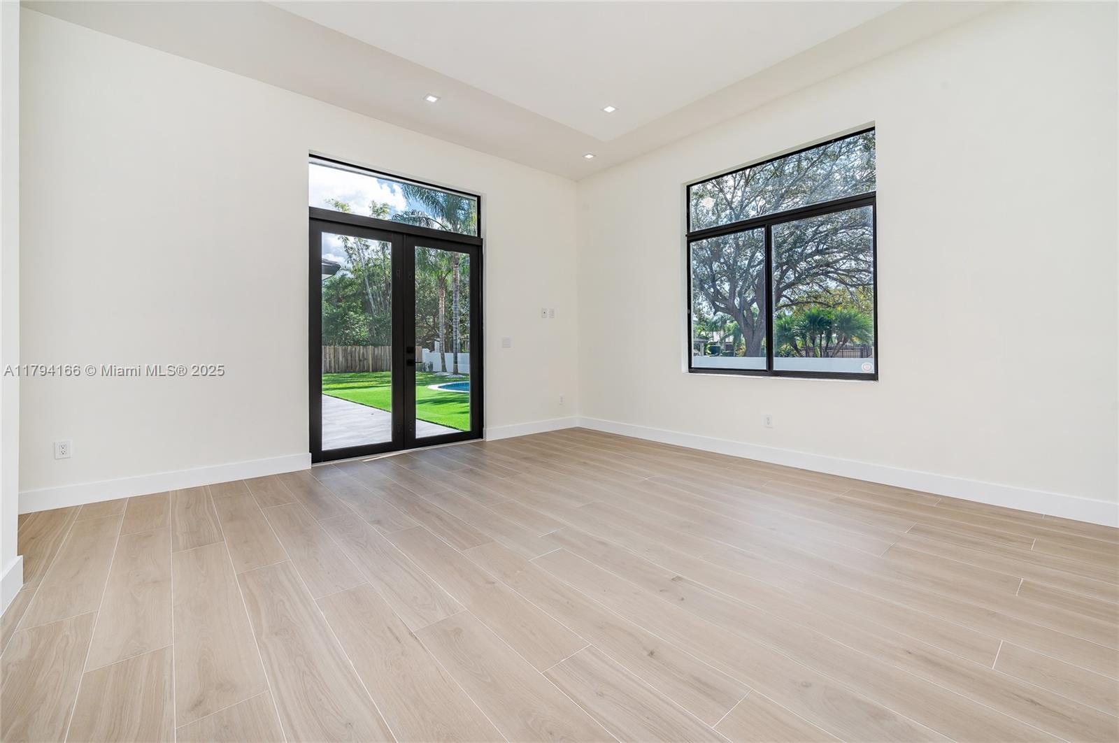 ESTATES AT THE FALLS - Residential