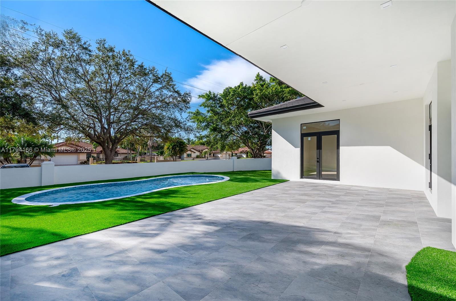 ESTATES AT THE FALLS - Residential