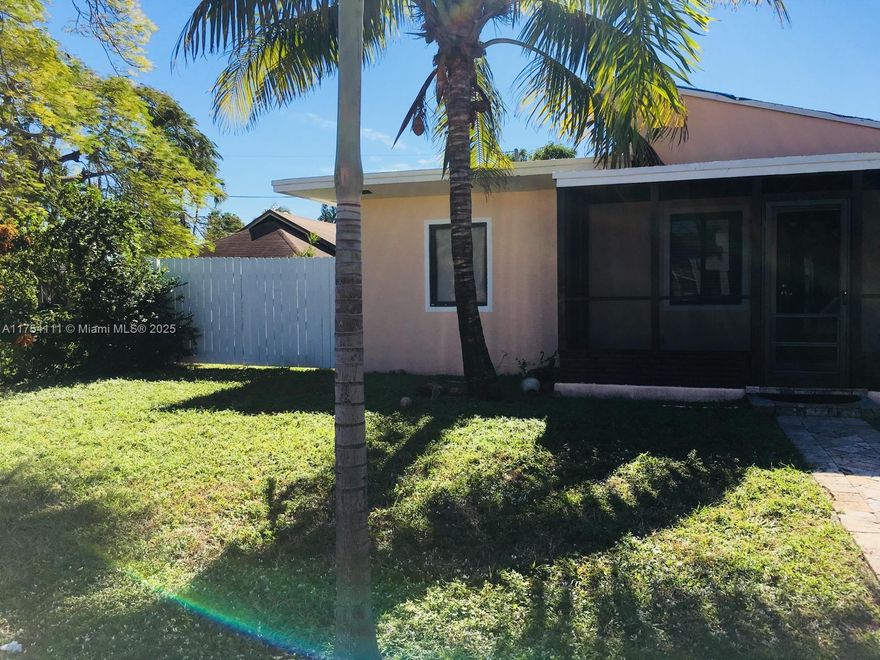 Prime Location! This versatile property features a *3-bedroom,2-bathroom main unit**, along with **two additional in-law quarters or separate rental units**, each with its private entrance.  

With **incredible investment potential**, this property is an excellent opportunity for investors seeking strong returns and significant upside. Don’t miss out on this unique income-generating opportunity!