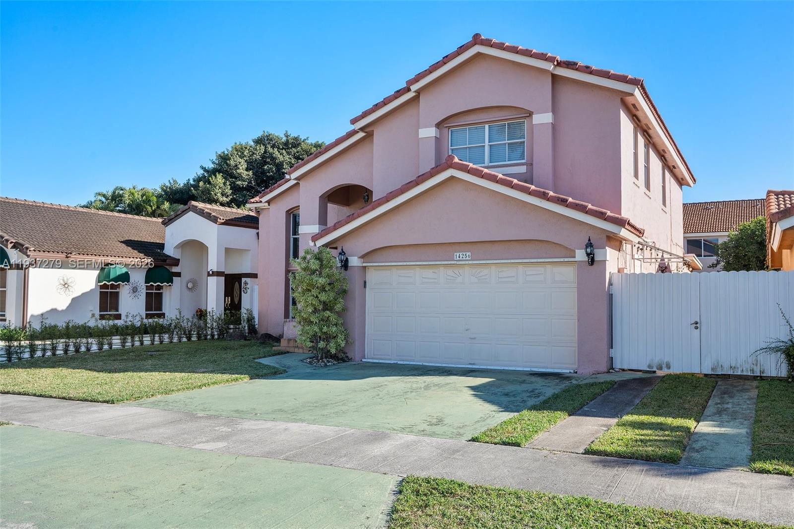 SHOMA HOMES AT KENDALL - Residential