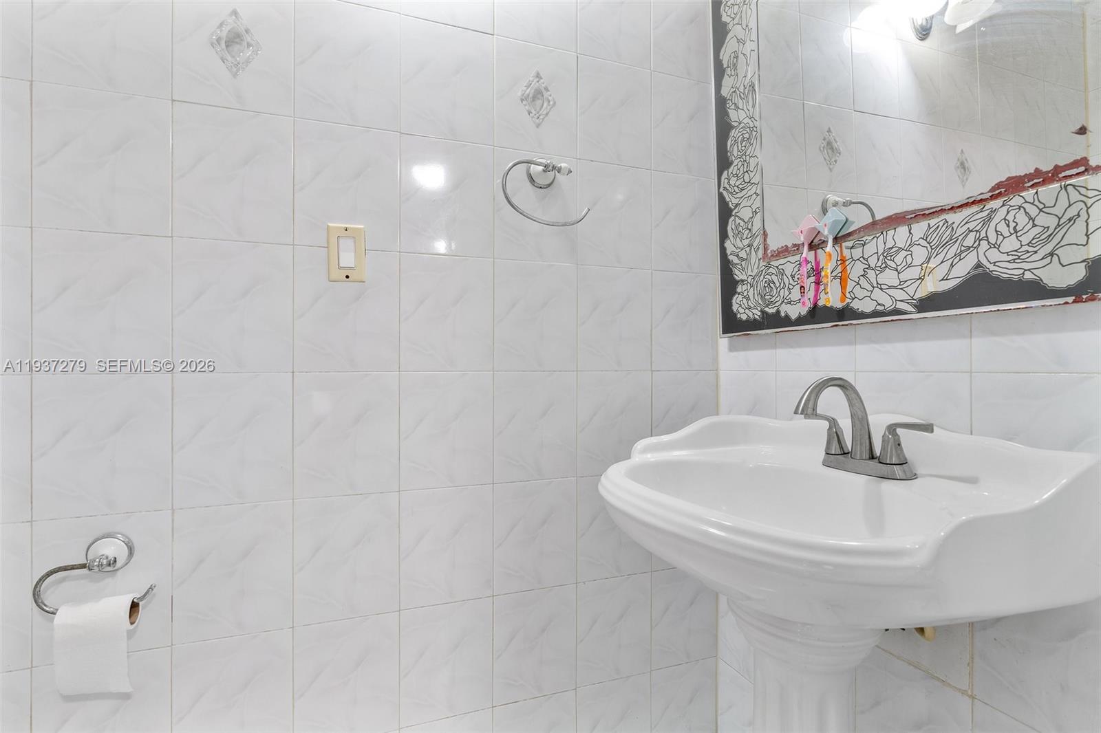 SHOMA HOMES AT KENDALL - Residential