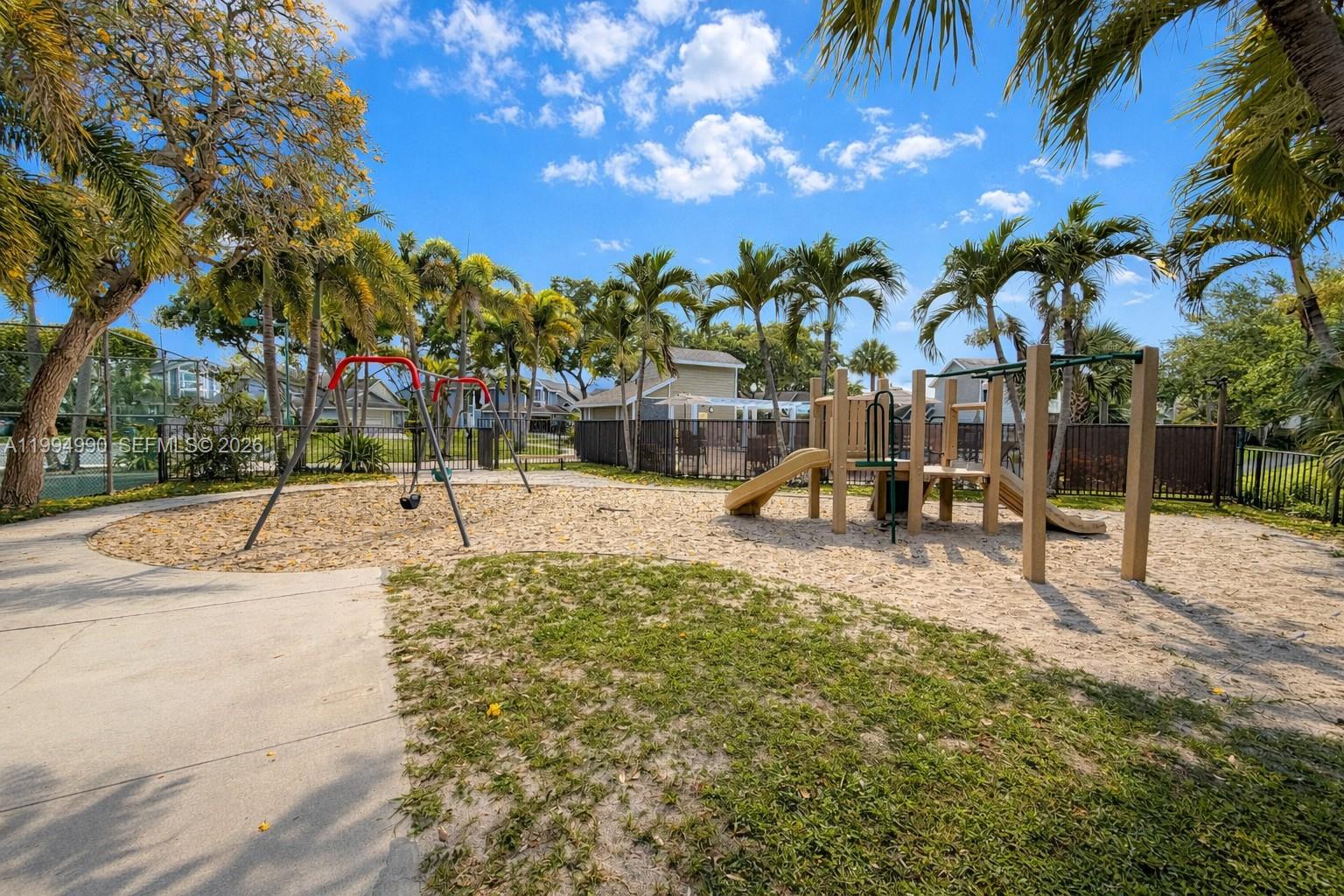 FAIRFIELD AT BOCA 5 OF CE - Residential