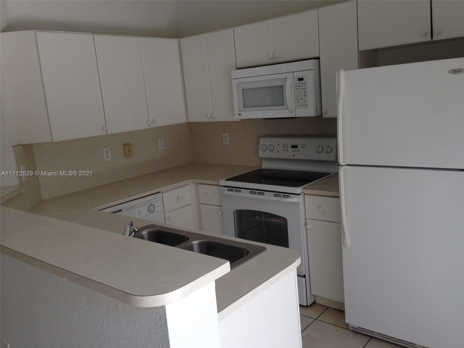 LEEWARD AT ISLANDS AT DOR - Residential Lease