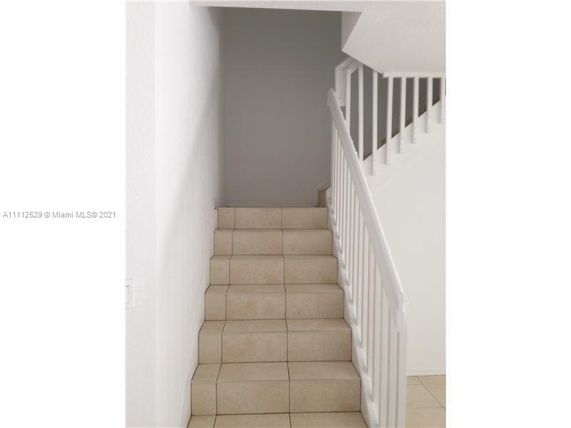 LEEWARD AT ISLANDS AT DOR - Residential Lease