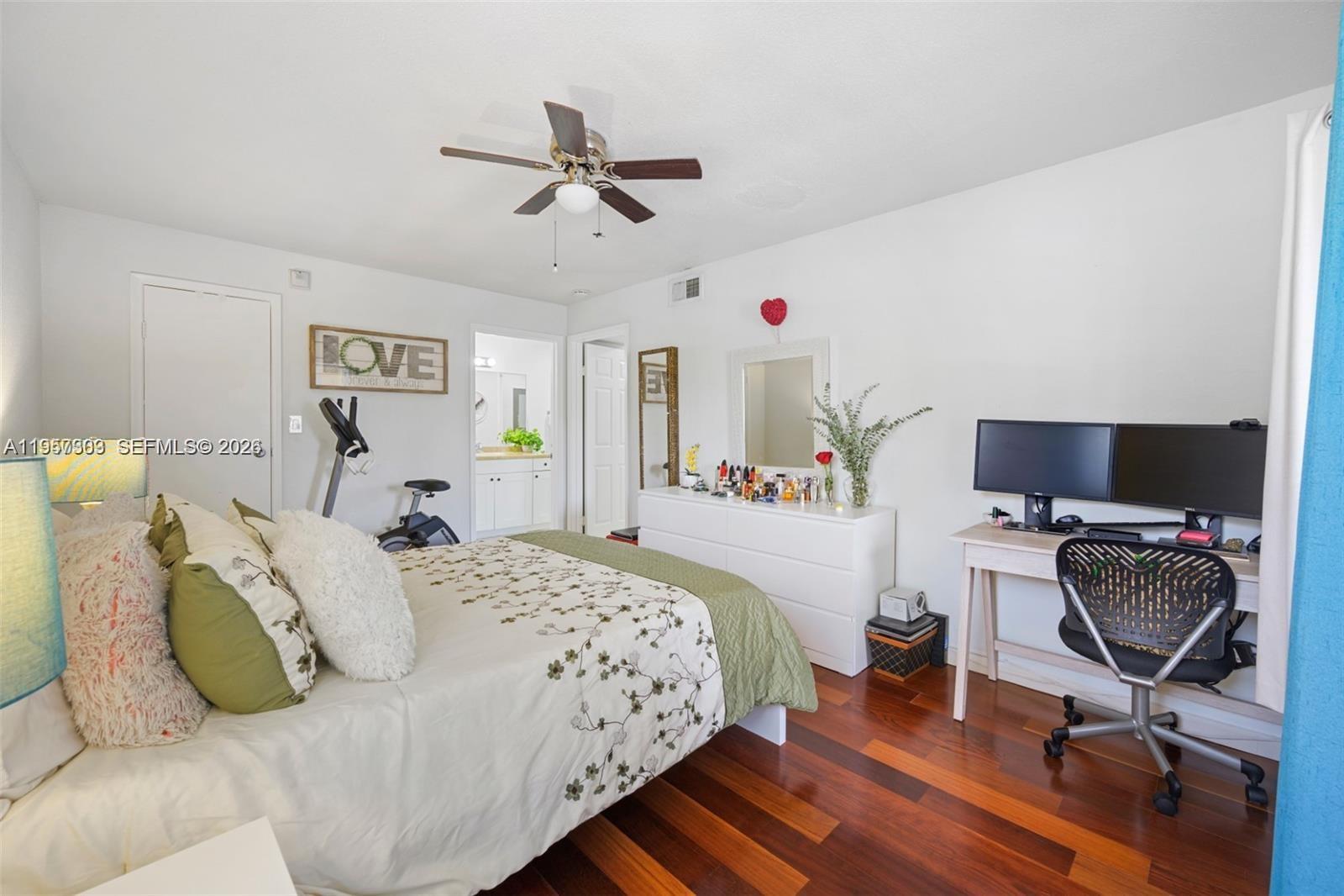 SAVANNAH AT RIVERSIDE CON - Residential