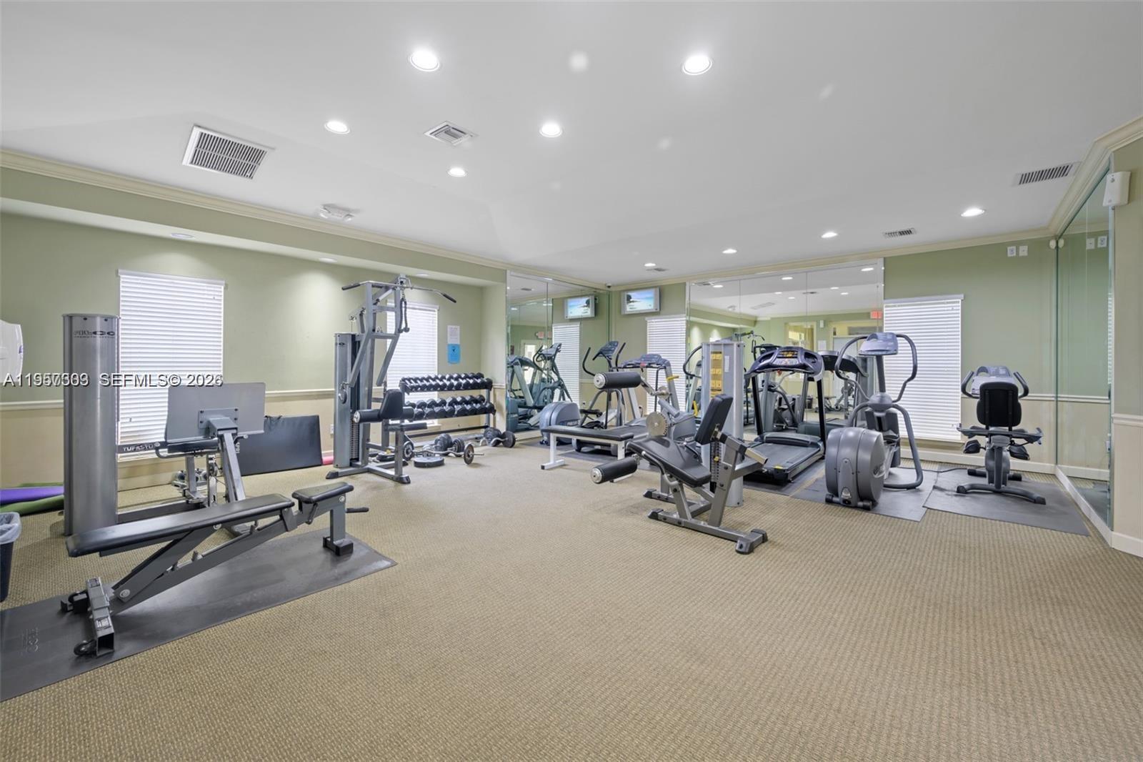 SAVANNAH AT RIVERSIDE CON - Residential