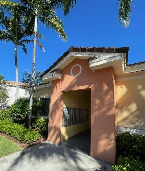 SOLABELLA CONDO - Residential Lease