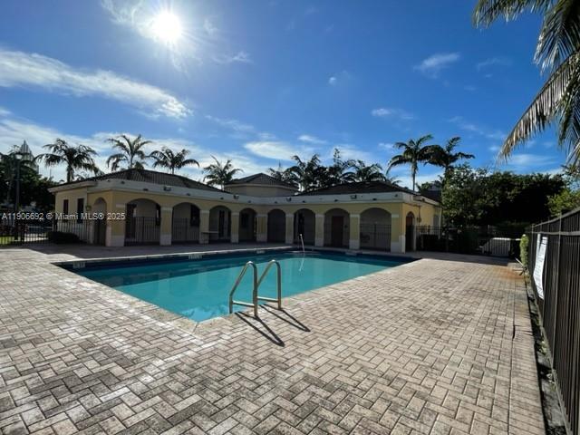 SOLABELLA CONDO - Residential Lease