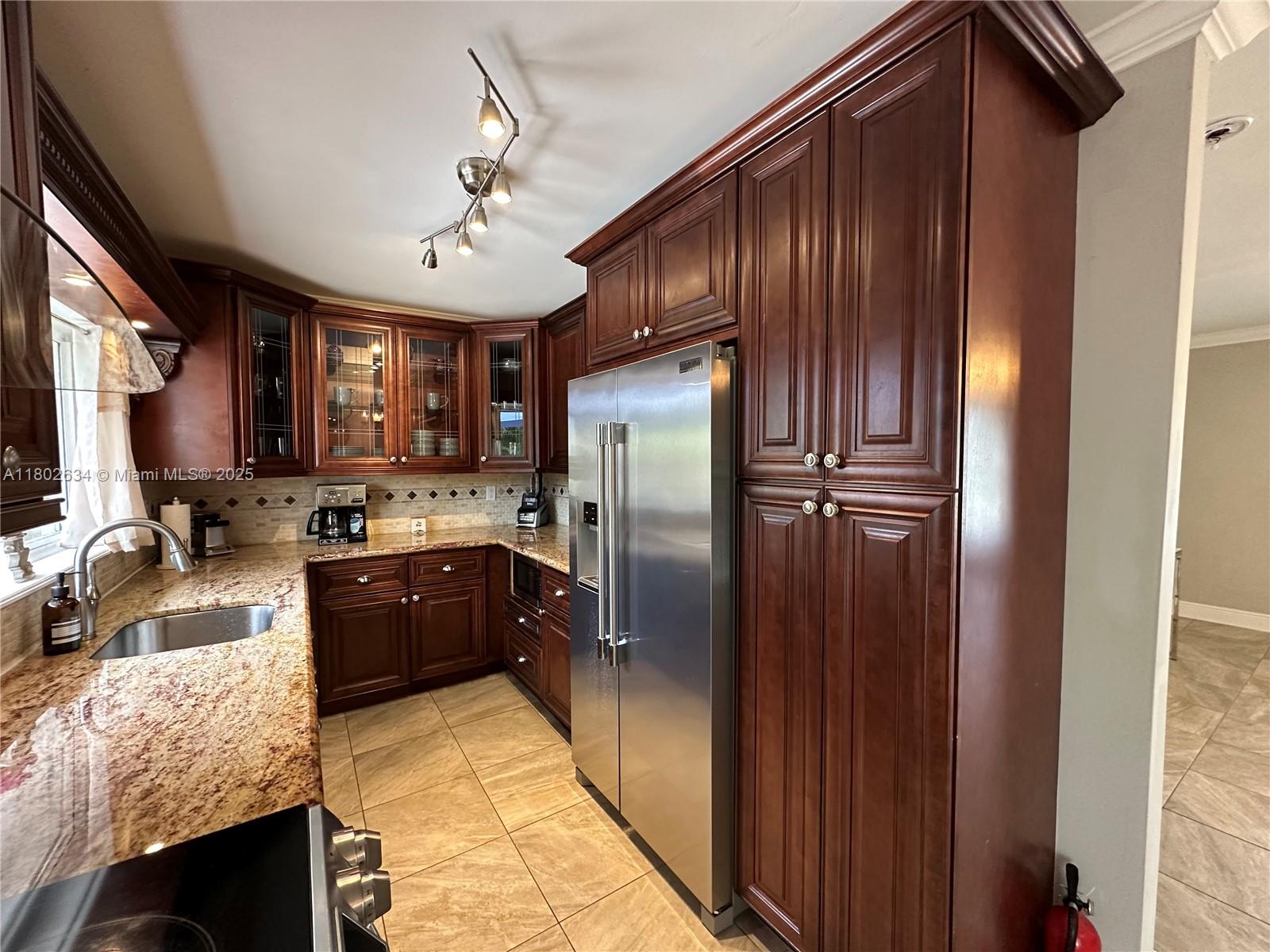 HAZELWOOD ACRES - Residential Lease